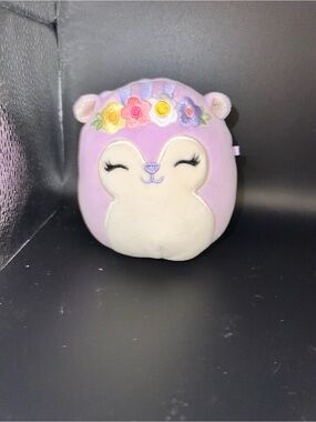 Squishmallows Sydnee Lavender Squirrel (Flower Crown Edition)